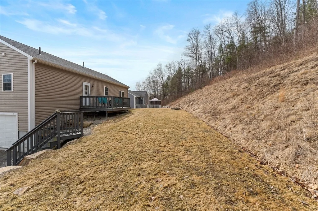 Photo of 99 Cournoyer Blvd