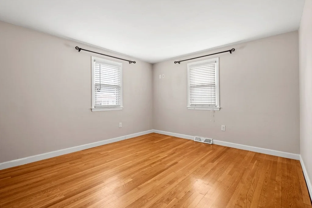 Photo of 6 Haskell Pl