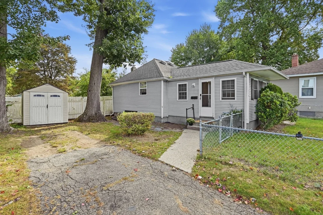 Photo of 215 Eddy St