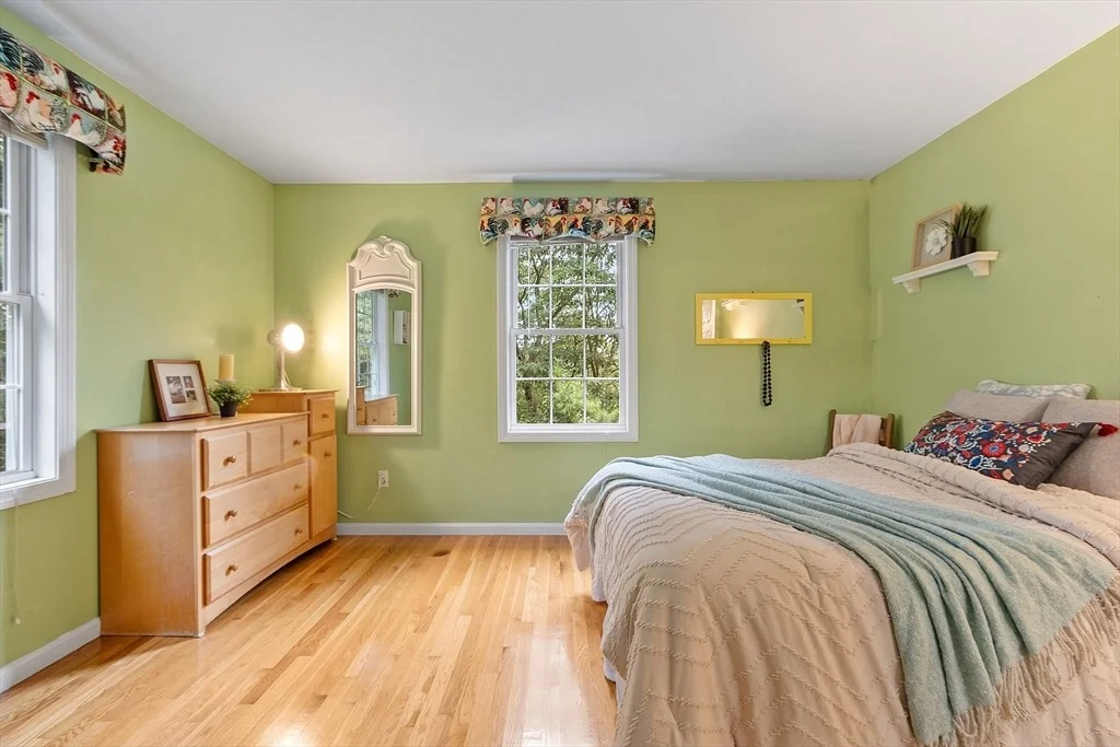 Photo of 6 Winterberry Ln
