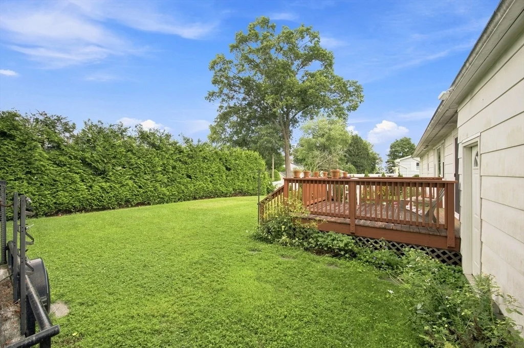 Photo of 115 Bemis Rd