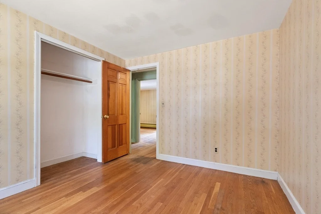 Photo of 12 Whitehall Lane