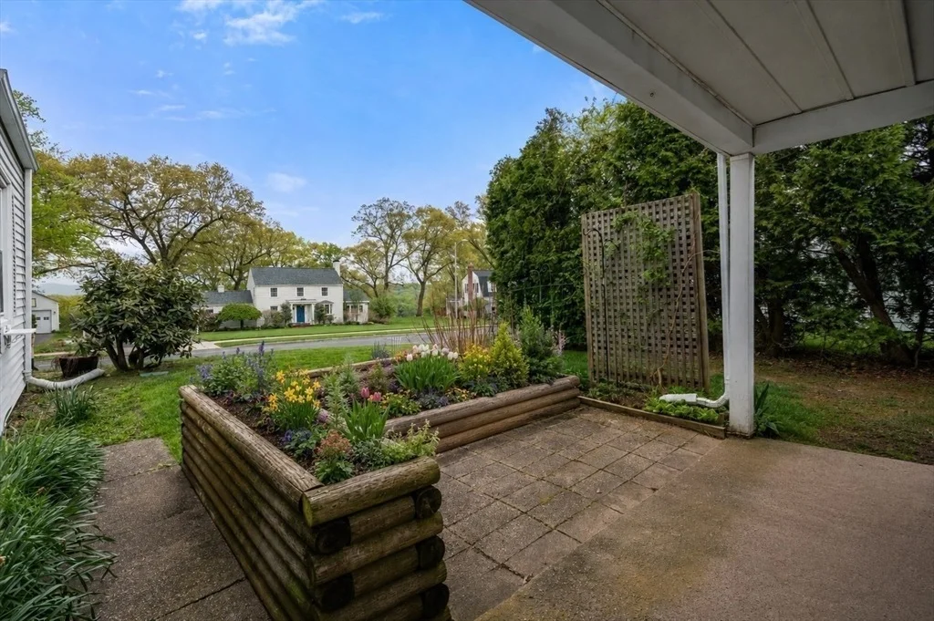 Photo of 39 Pleasant St