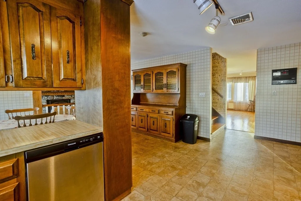 Photo of 119 Oakridge St.