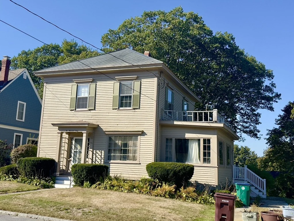 Photo of 260 Mansur St