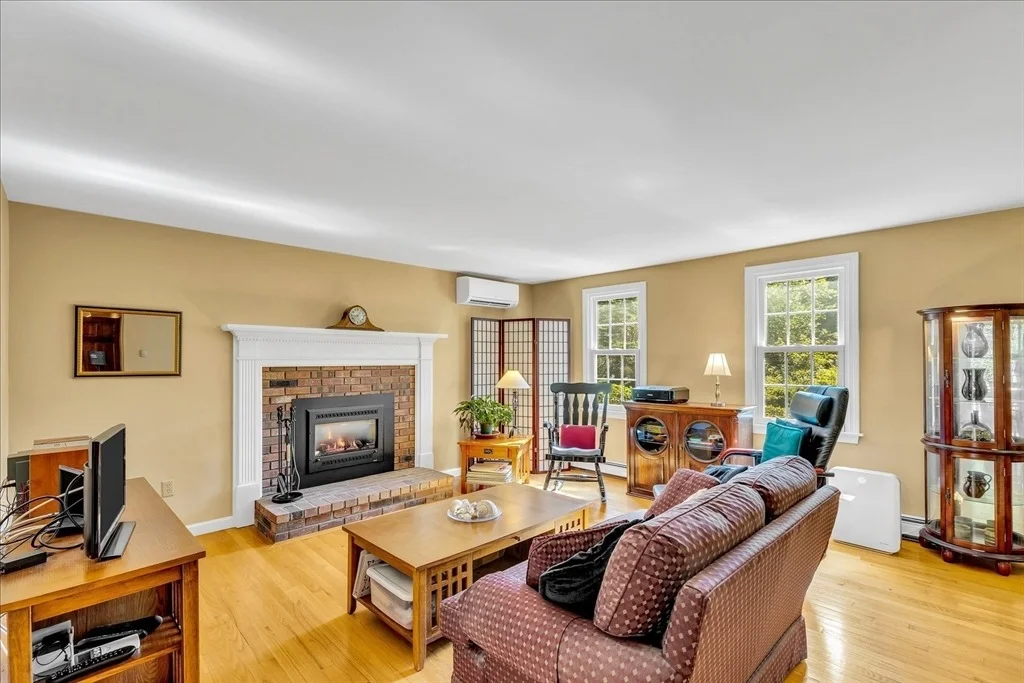 Photo of 171 Timberlane Dr