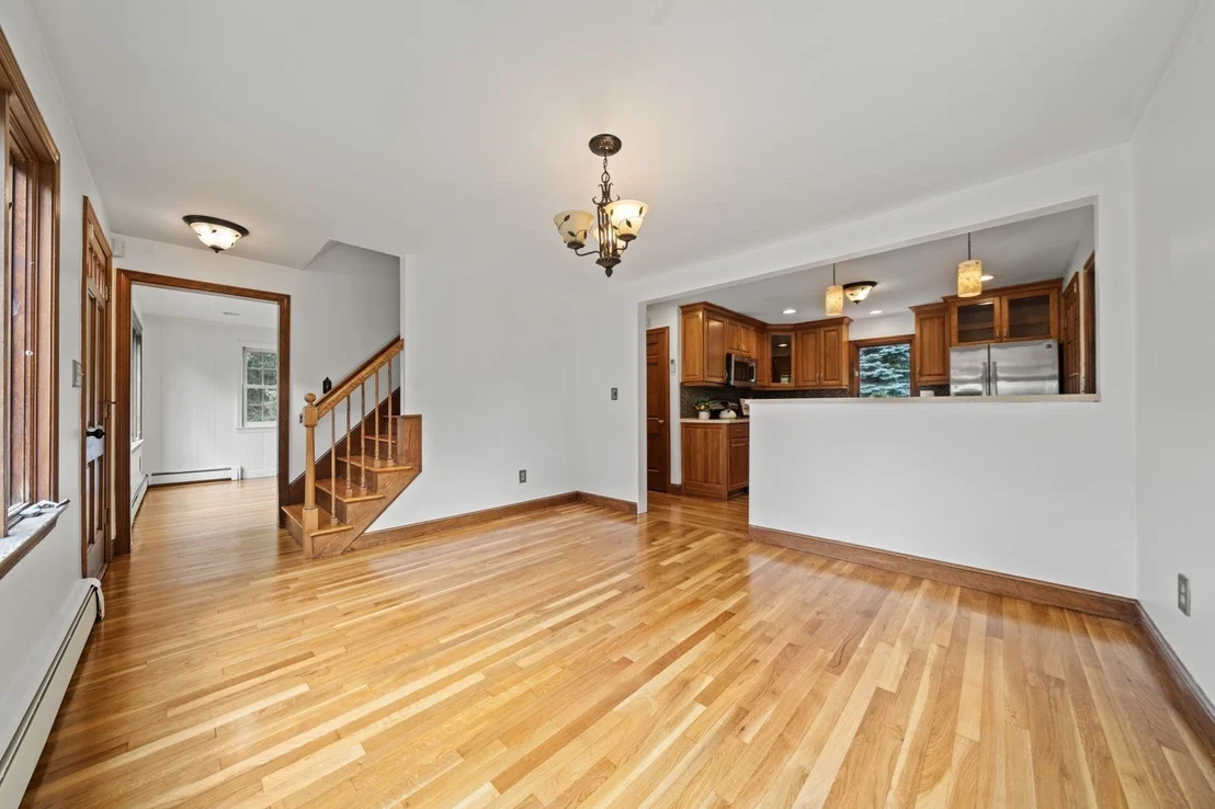 Photo of 102 Oak Ridge Drive