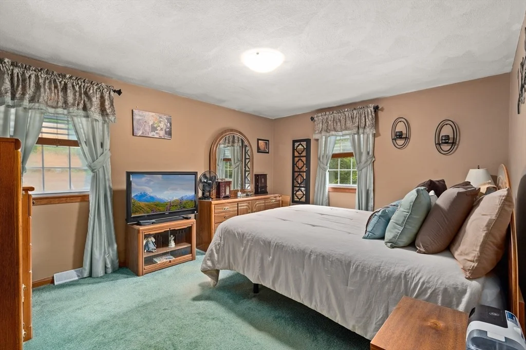 Photo of 117 Rolling Ridge Ln