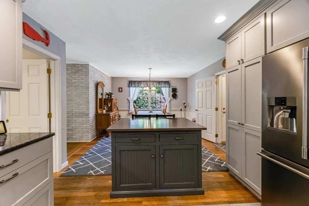 Photo of 825 Lumbert Mill Rd