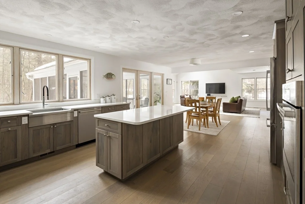 Photo of 15 Laurel Circle