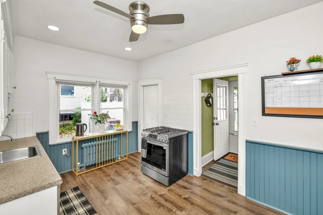 Photo of 7 Williams Ave
