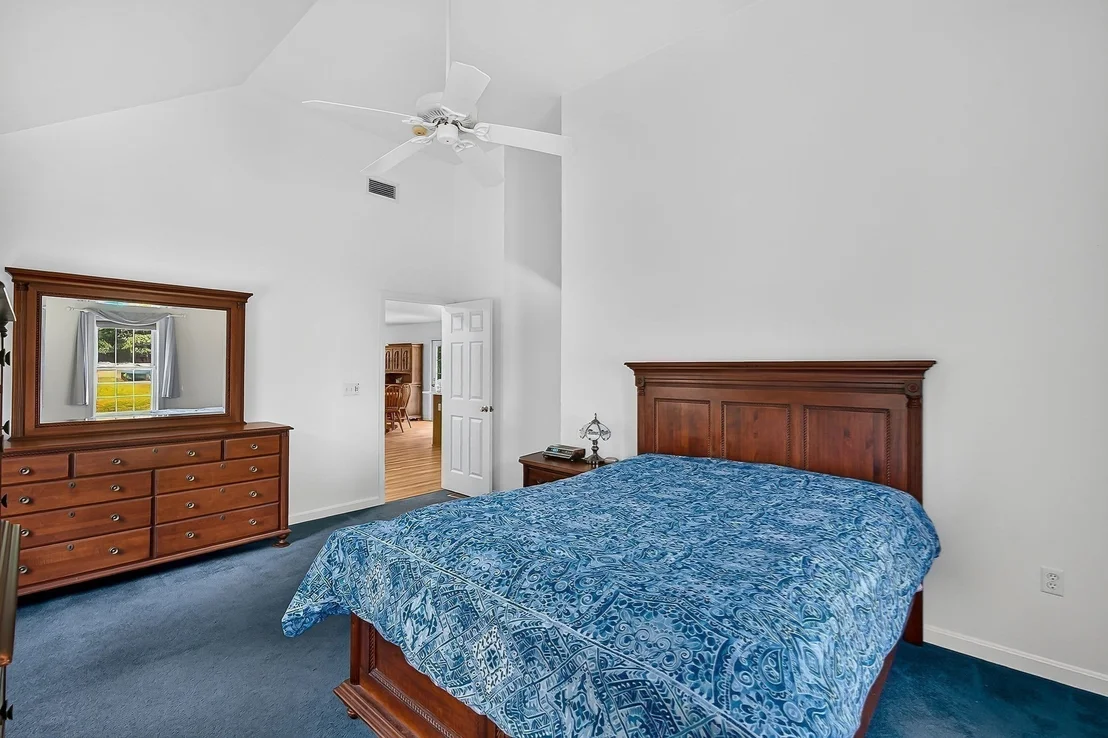 Photo of 112 Saunders St