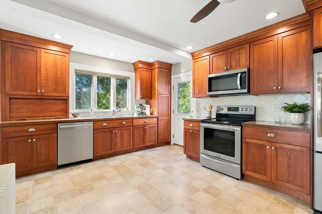 Photo of 305 Park Ave