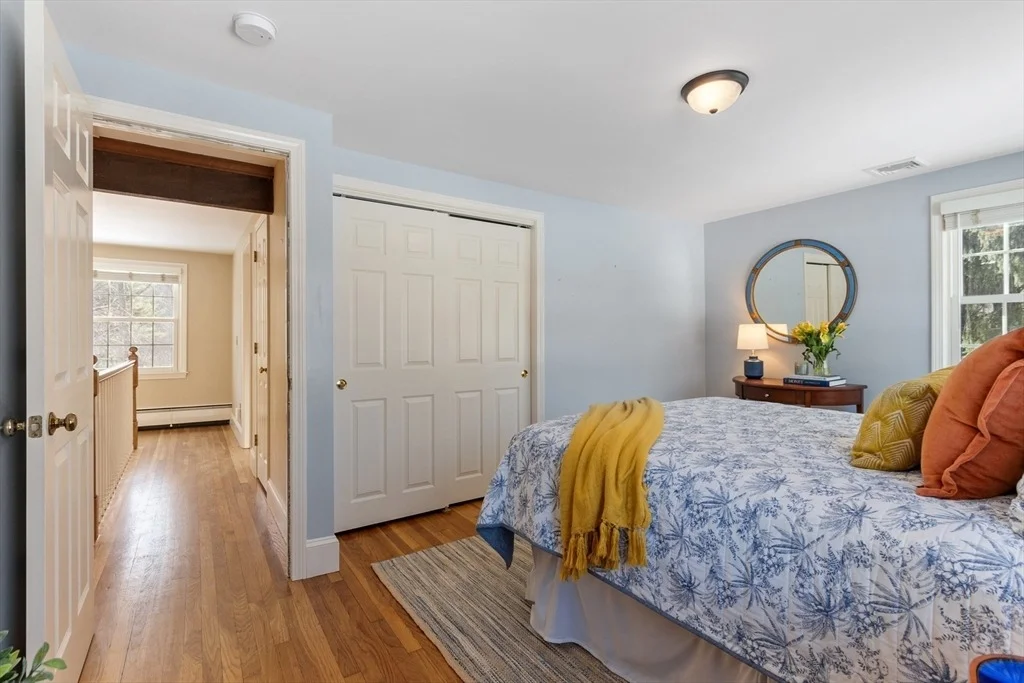 Photo of 959 Hill Rd