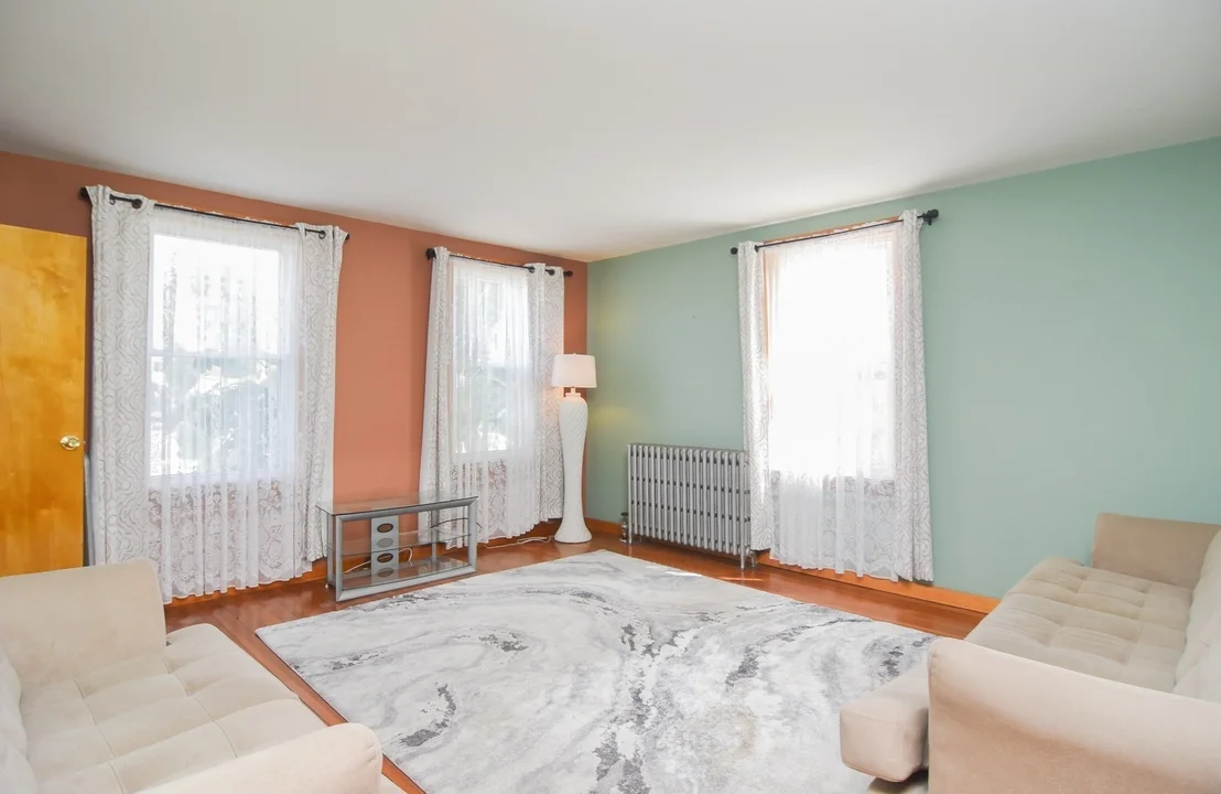 Photo of 38 Pleasant St