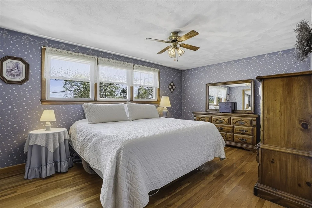 Photo of 460 Lake Ave