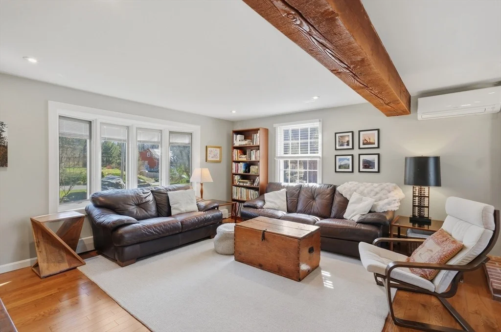 Photo of 68 Pearson Dr