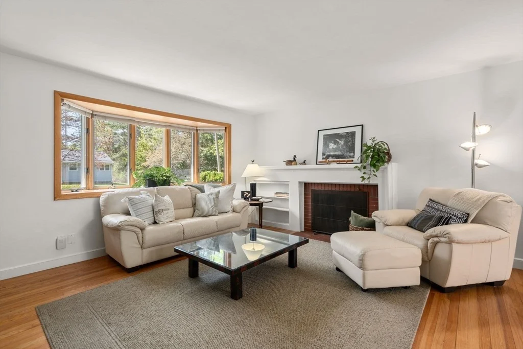 Photo of 24 Red Barn Rd