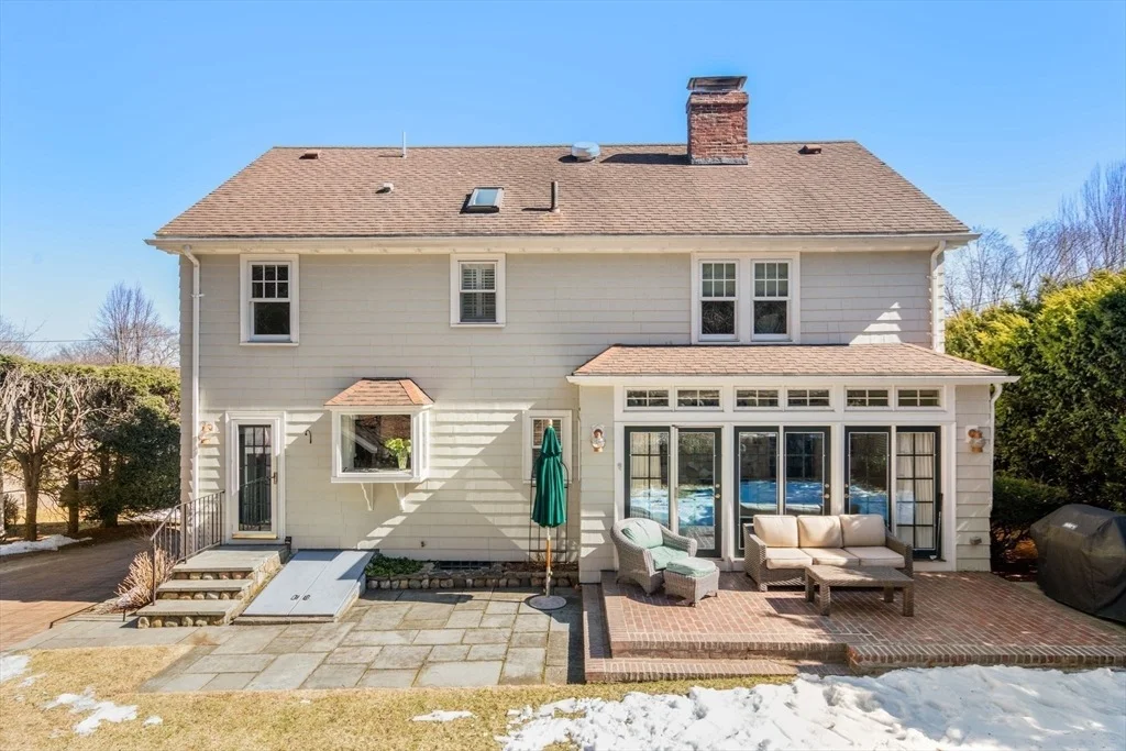 Photo of 72 Elizabeth Rd.