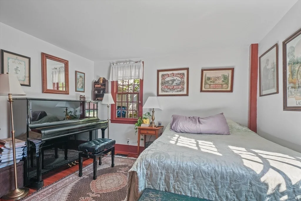Photo of 21 Sturbridge Rd