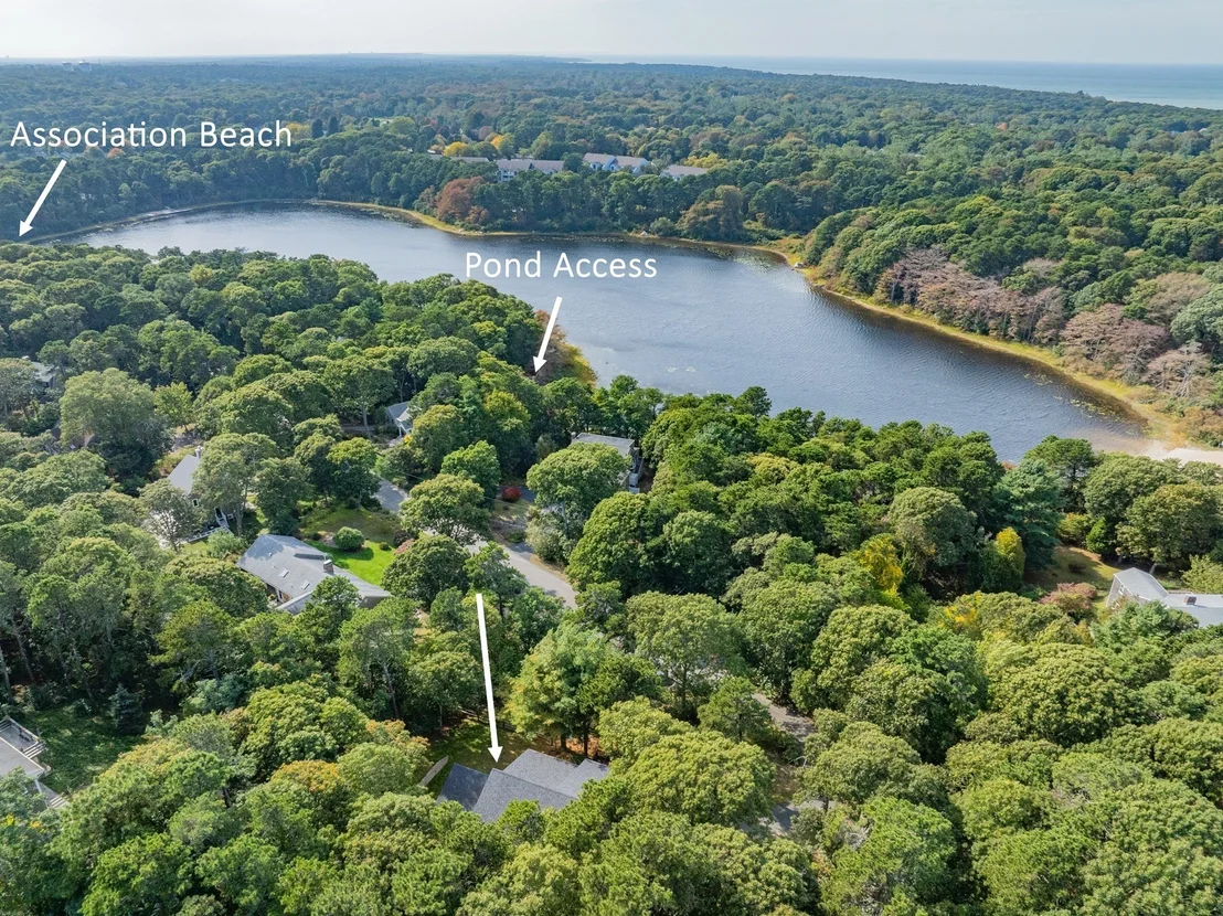 Photo of 136 N Pond Dr