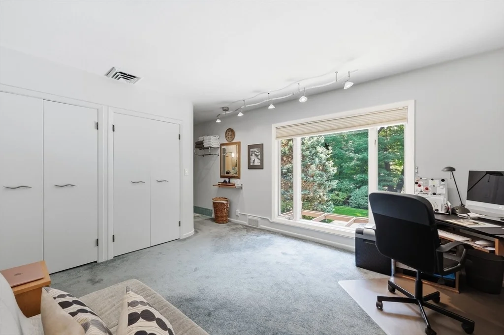 Photo of 200 Crestview Circle