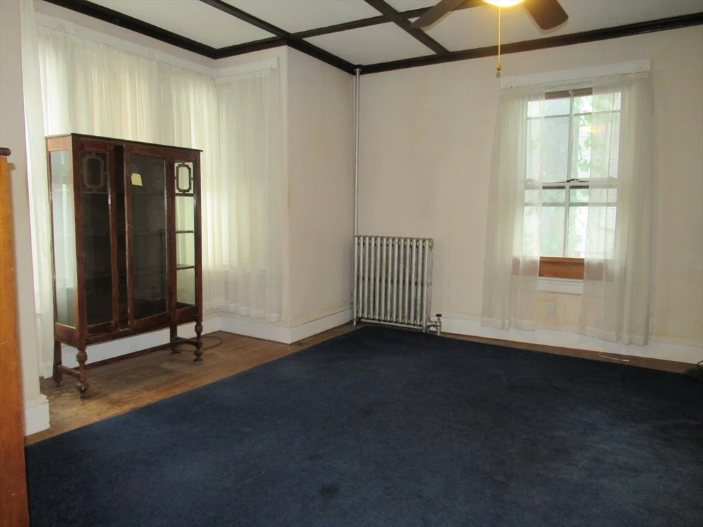 Photo of 391 Broadway Street