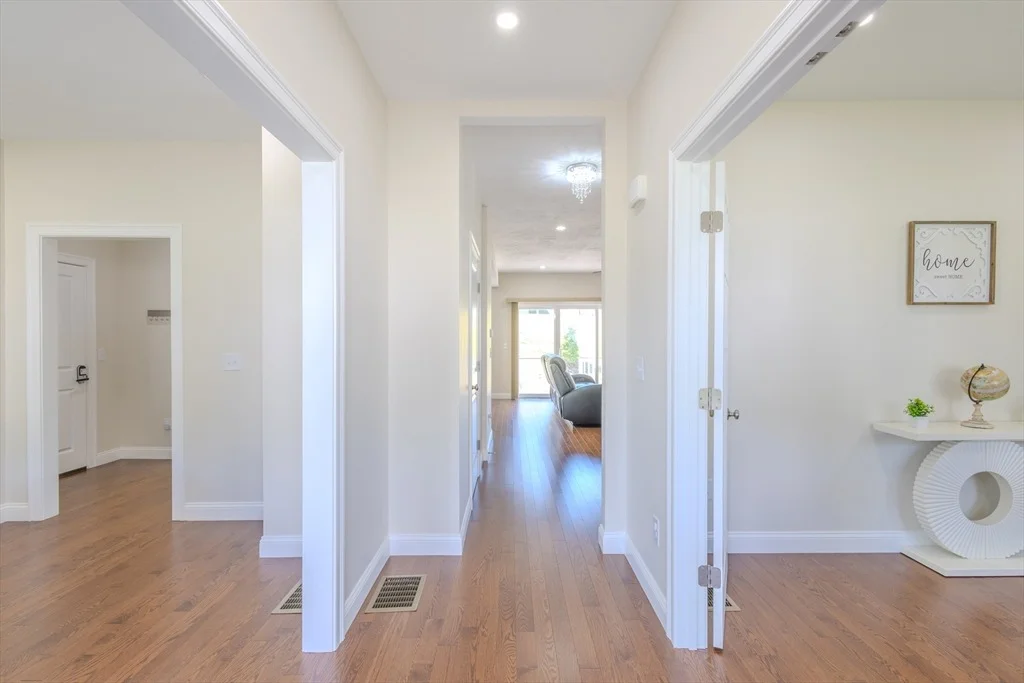 Photo of 26 Iris Ln