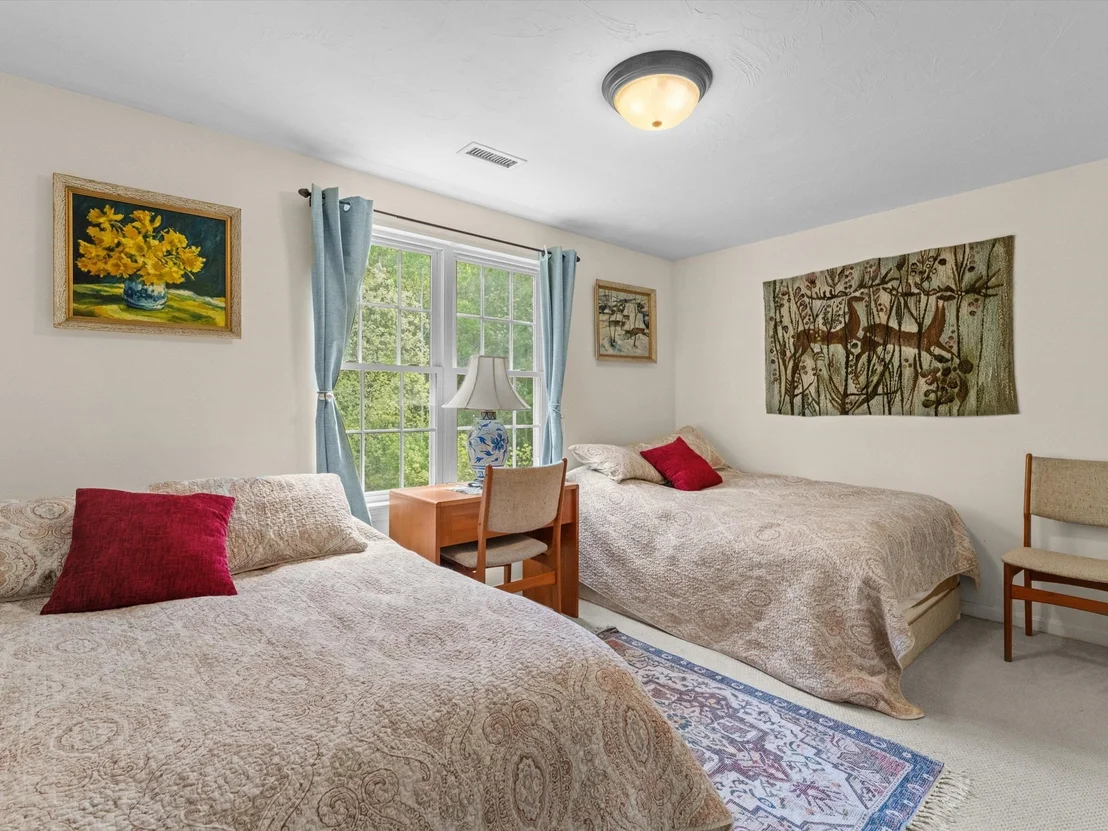 Photo of Unit B at 29 Coldspring Dr