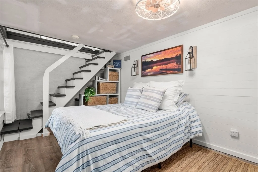 Photo of 11 Hamilton Dr