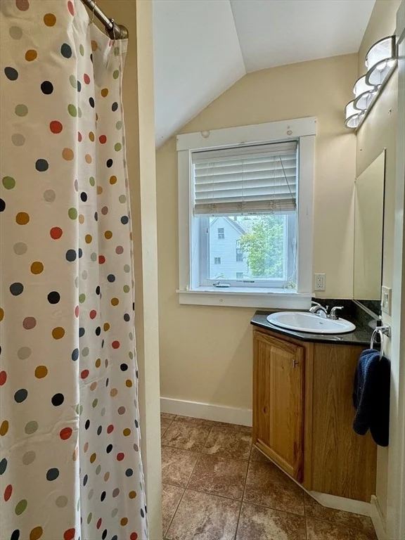 Photo of 104 Davis Street