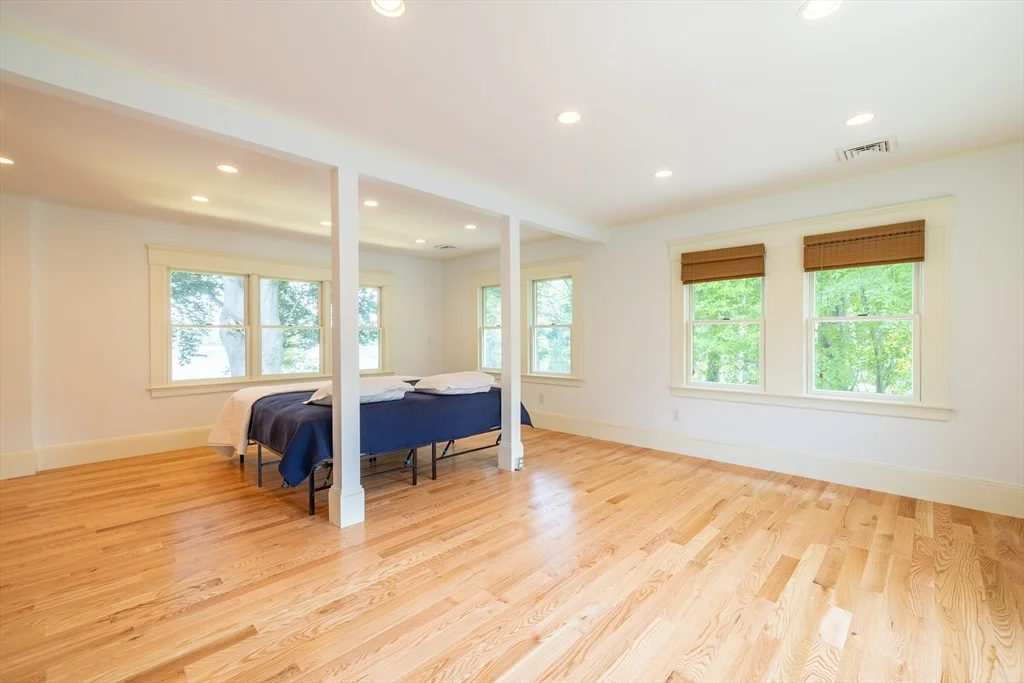 Photo of 15 Geneva Rd