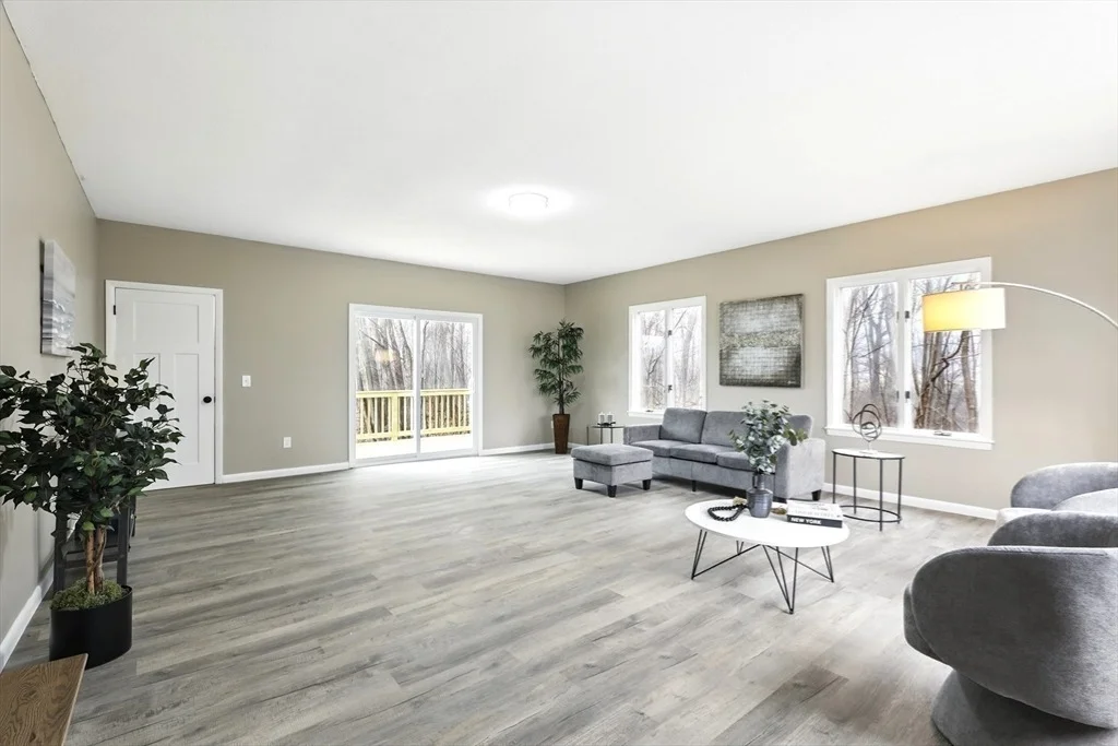 Photo of 27 Janine St