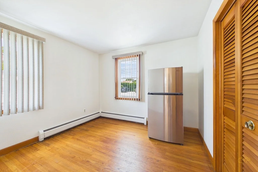 Photo of 261 Ames St