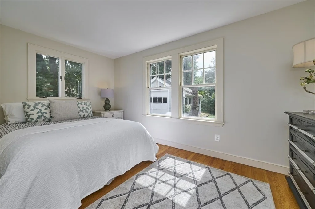Photo of 16 Fairlee Rd