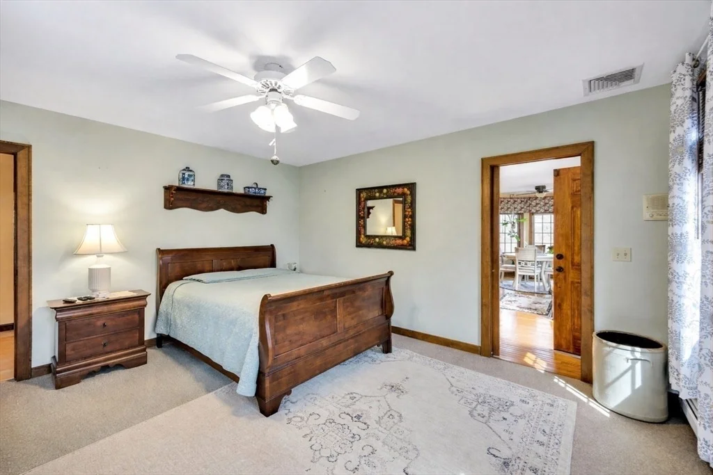 Photo of 26 Carlson Ln