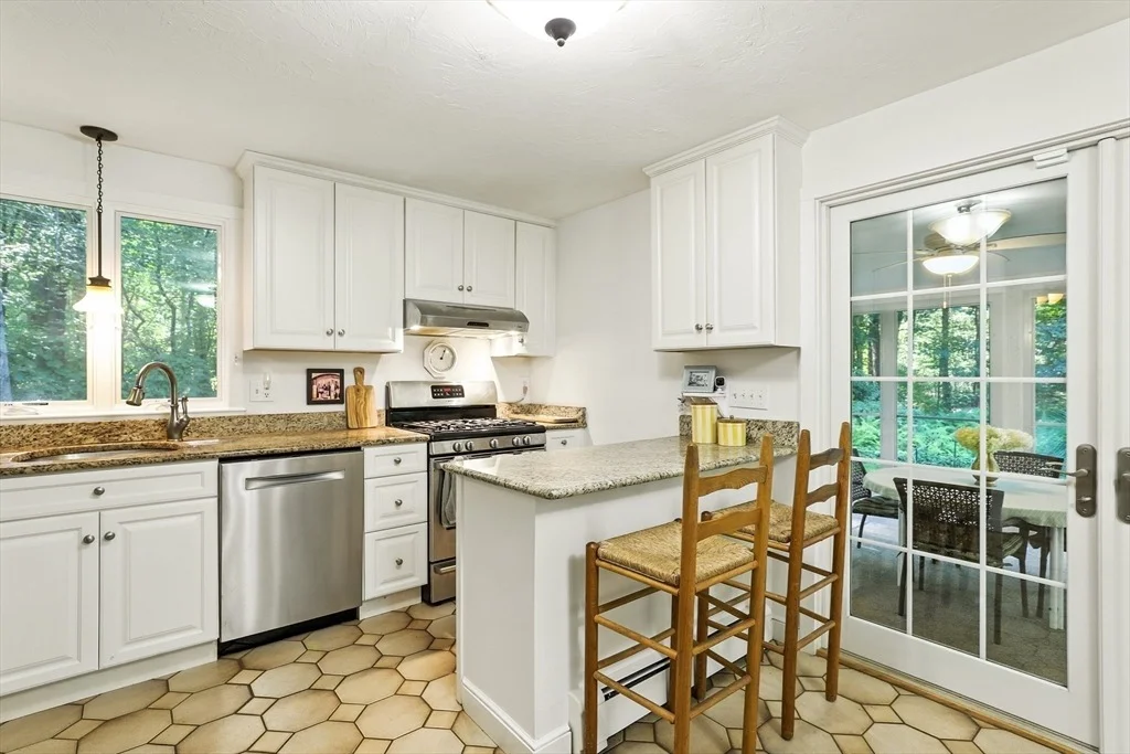 Photo of 7 Carl Rd