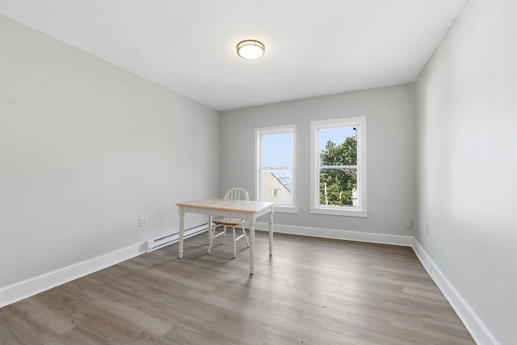 Photo of 2 Ely St