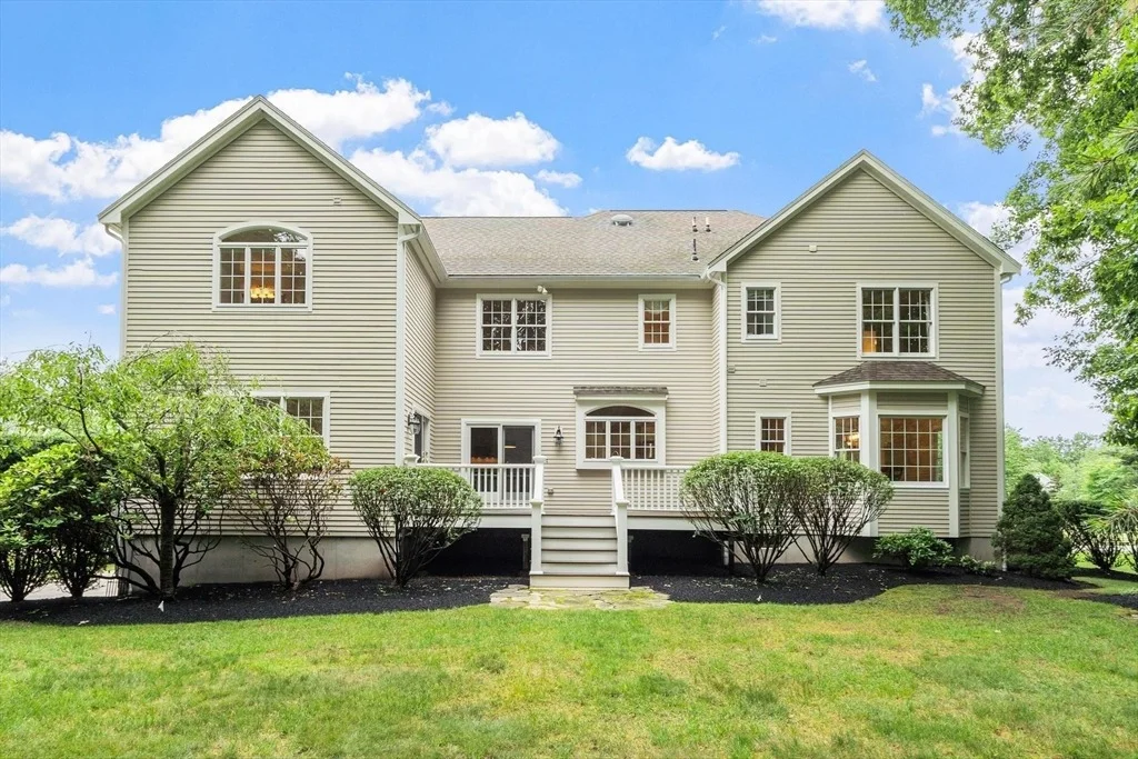 Photo of 33 Nutmeg Ln