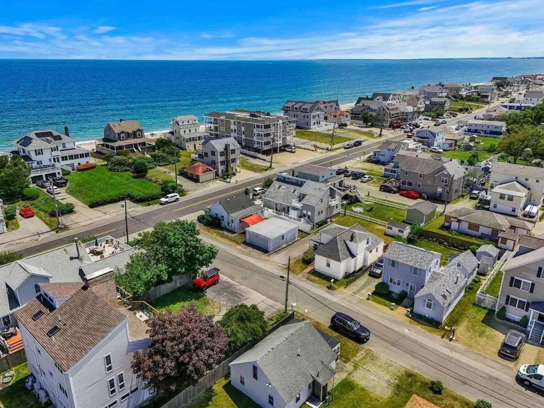 Photo of 1 Lewis Ave