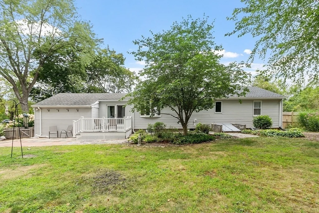 Photo of 2 Putnam Road