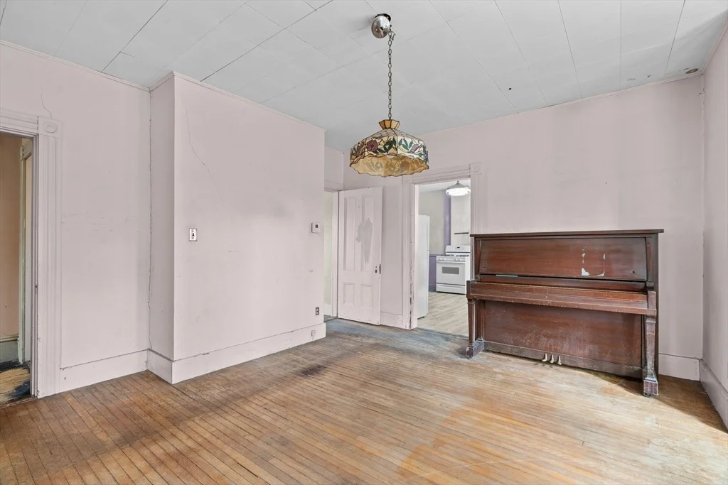 Photo of 367 Elm Street