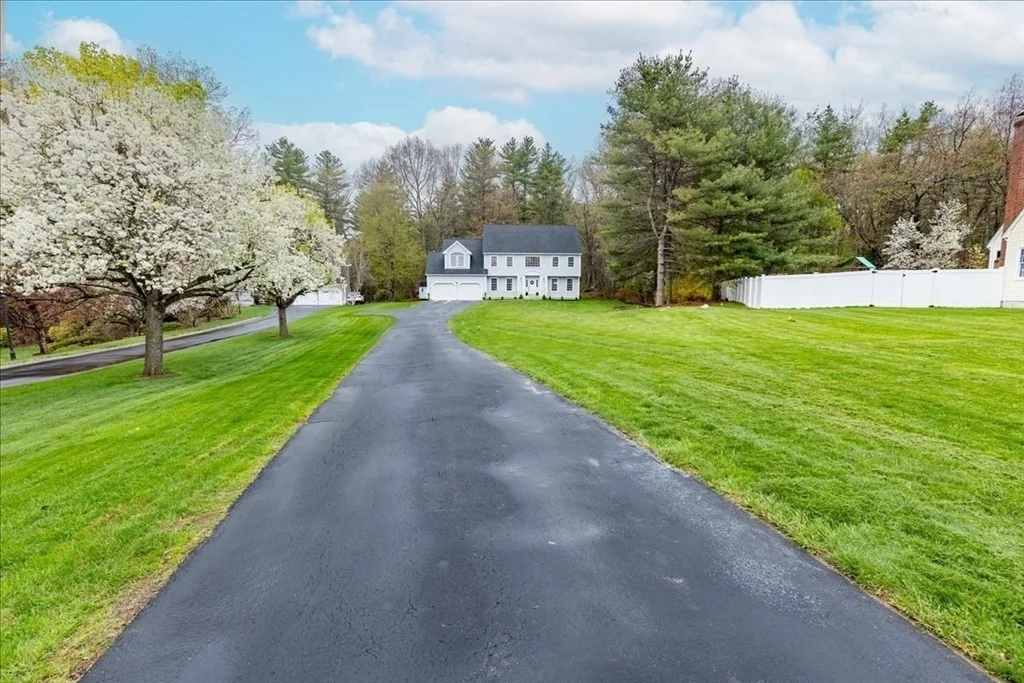 Photo of 16 Shipley Cir