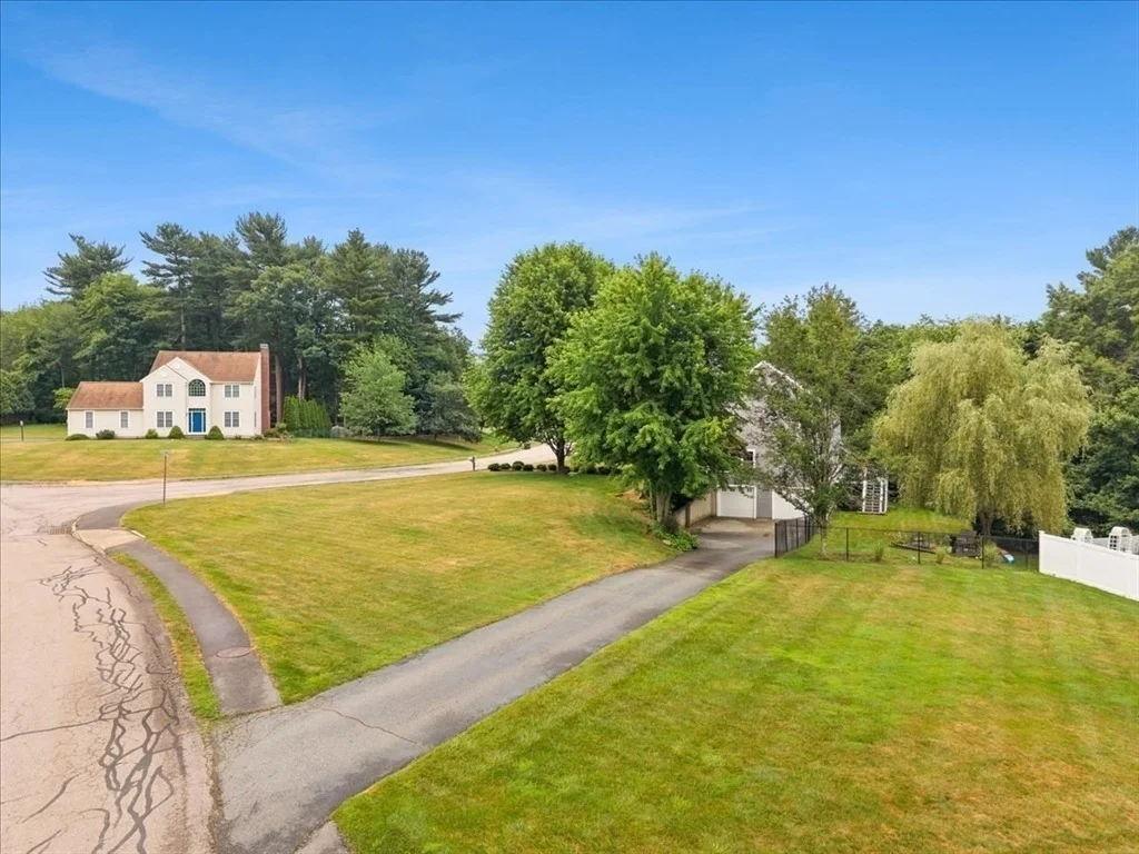 Photo of 130 Deer Hollow Trail