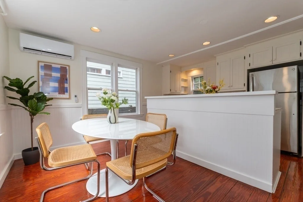 Photo of 20 Maynard Pl.