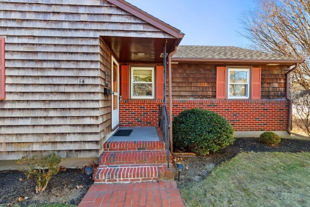 Photo of 14 Meadow Brook Road