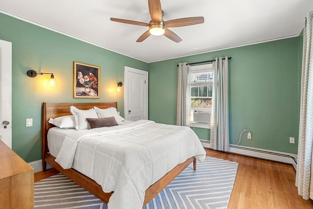Photo of 62 Parkview Ave