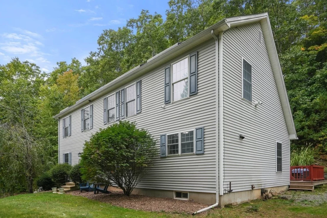 Photo of 115 Farm Pond Road