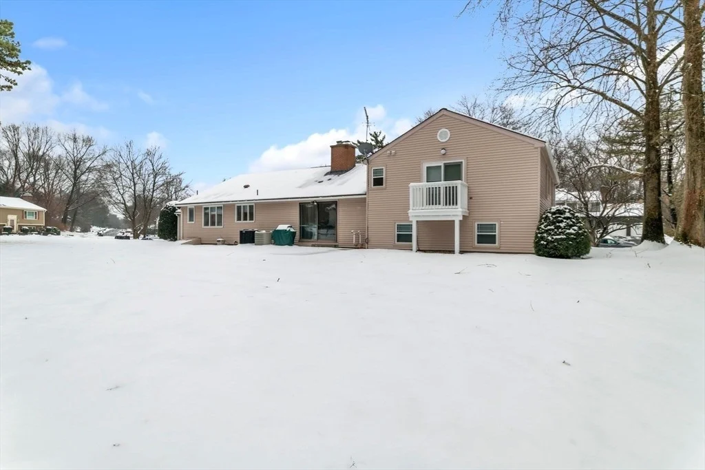 Photo of 292 Pinewood Dr