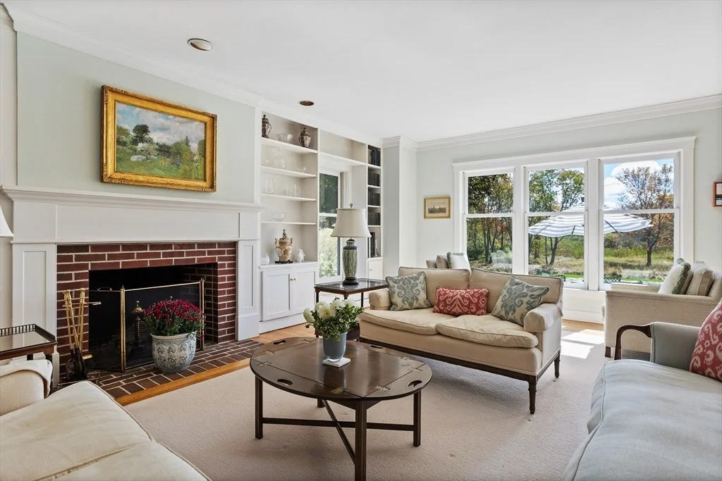Photo of 612 Lexington